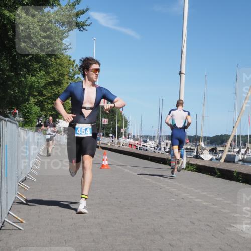 17.08.2025 - KN Förde Triathlon 2025 KatJ http://msf.ph/oto/8586827 17.08.2025 13:29:00 Laufen 398, 454 meine-sportfotos.de