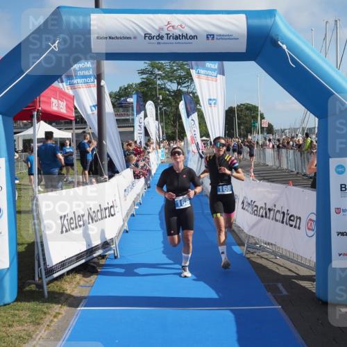 17.08.2025 - KN Förde Triathlon 2025 MichiJ http://msf.ph/oto/8586873 17.08.2025 10:26:30 Laufen 166, 168 meine-sportfotos.de