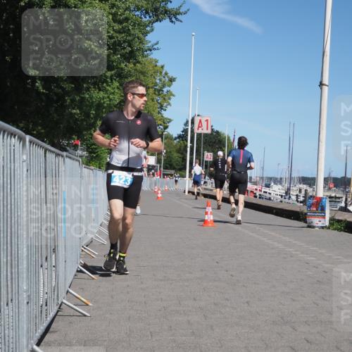 17.08.2025 - KN Förde Triathlon 2025 KatJ http://msf.ph/oto/8586881 17.08.2025 13:29:09 Laufen 423, 442 meine-sportfotos.de