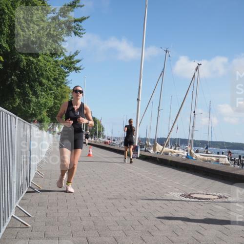 17.08.2025 - KN Förde Triathlon 2025 KatJ http://msf.ph/oto/8586890 17.08.2025 10:36:12 Laufen 248 meine-sportfotos.de