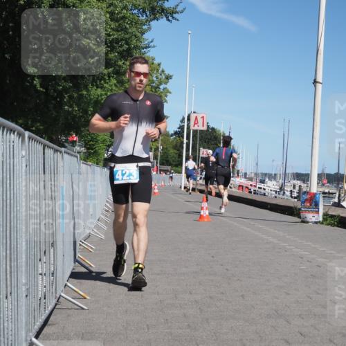 17.08.2025 - KN Förde Triathlon 2025 KatJ http://msf.ph/oto/8586897 17.08.2025 13:29:09 Laufen 423, 442 meine-sportfotos.de