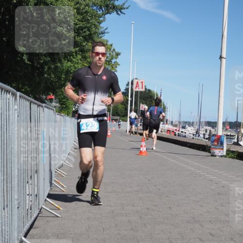 17.08.2025 - KN Förde Triathlon 2025 KatJ http://msf.ph/oto/8586899 17.08.2025 13:29:09 Laufen 423, 442 meine-sportfotos.de