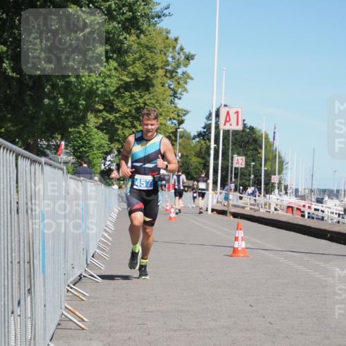 17.08.2025 - KN Förde Triathlon 2025 KatJ http://msf.ph/oto/8586997 17.08.2025 13:29:34 Laufen 457 meine-sportfotos.de