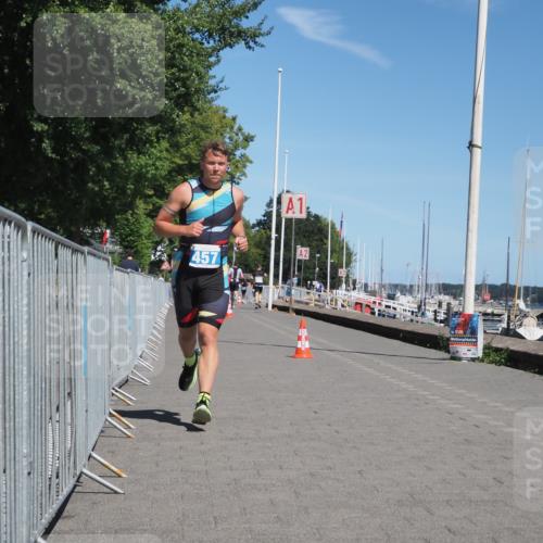 17.08.2025 - KN Förde Triathlon 2025 KatJ http://msf.ph/oto/8587013 17.08.2025 13:29:35 Laufen 457 meine-sportfotos.de