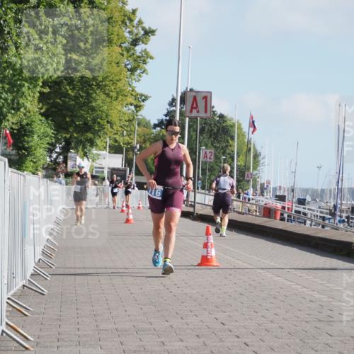 17.08.2025 - KN Förde Triathlon 2025 KatJ http://msf.ph/oto/8587020 17.08.2025 10:12:07 Laufen 116 meine-sportfotos.de