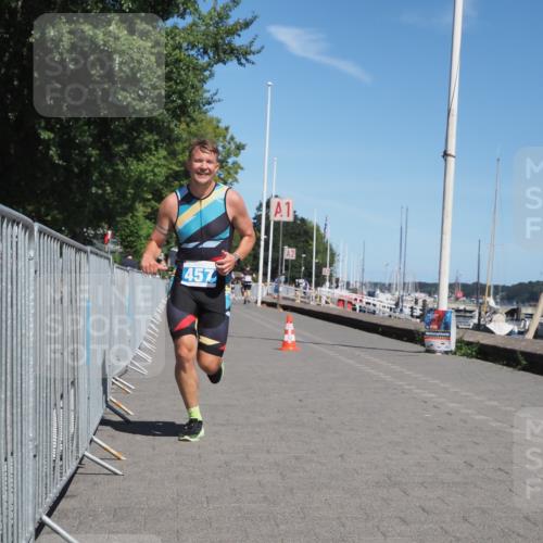 17.08.2025 - KN Förde Triathlon 2025 KatJ http://msf.ph/oto/8587022 17.08.2025 13:29:36 Laufen 457 meine-sportfotos.de