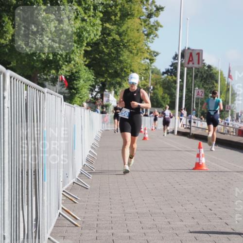 17.08.2025 - KN Förde Triathlon 2025 KatJ http://msf.ph/oto/8587103 17.08.2025 10:12:15 Laufen 250 meine-sportfotos.de