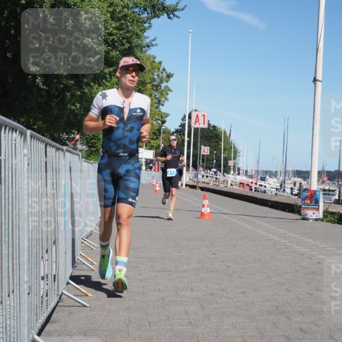 17.08.2025 - KN Förde Triathlon 2025 KatJ http://msf.ph/oto/8587124 17.08.2025 13:29:55 Laufen 411, 416, 467 meine-sportfotos.de
