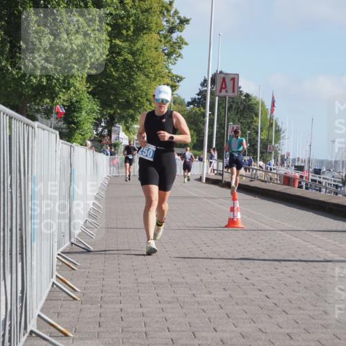 17.08.2025 - KN Förde Triathlon 2025 KatJ http://msf.ph/oto/8587127 17.08.2025 10:12:16 Laufen 250 meine-sportfotos.de