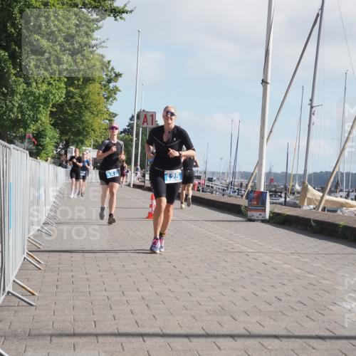 17.08.2025 - KN Förde Triathlon 2025 KatJ http://msf.ph/oto/8587218 17.08.2025 10:12:30 Laufen 125, 147 meine-sportfotos.de