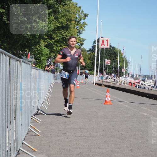 17.08.2025 - KN Förde Triathlon 2025 KatJ http://msf.ph/oto/8587225 17.08.2025 13:30:00 Laufen 411, 467 meine-sportfotos.de