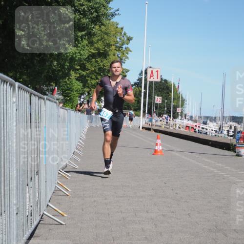 17.08.2025 - KN Förde Triathlon 2025 KatJ http://msf.ph/oto/8587233 17.08.2025 13:30:00 Laufen 411, 467 meine-sportfotos.de