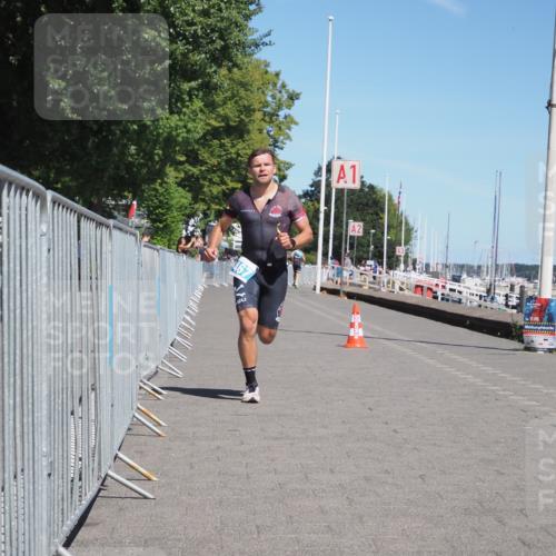 17.08.2025 - KN Förde Triathlon 2025 KatJ http://msf.ph/oto/8587238 17.08.2025 13:30:00 Laufen 411, 467 meine-sportfotos.de