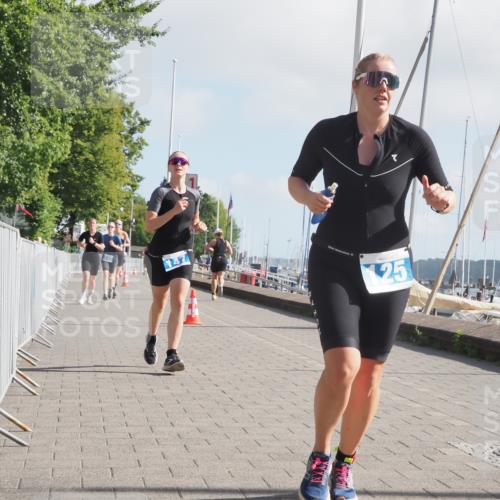 17.08.2025 - KN Förde Triathlon 2025 KatJ http://msf.ph/oto/8587266 17.08.2025 10:12:33 Laufen 125, 126, 147, 148, 158 meine-sportfotos.de