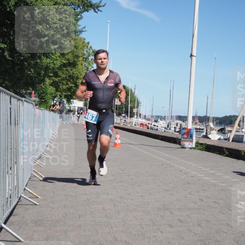 17.08.2025 - KN Förde Triathlon 2025 KatJ http://msf.ph/oto/8587272 17.08.2025 13:30:01 Laufen 411, 467 meine-sportfotos.de
