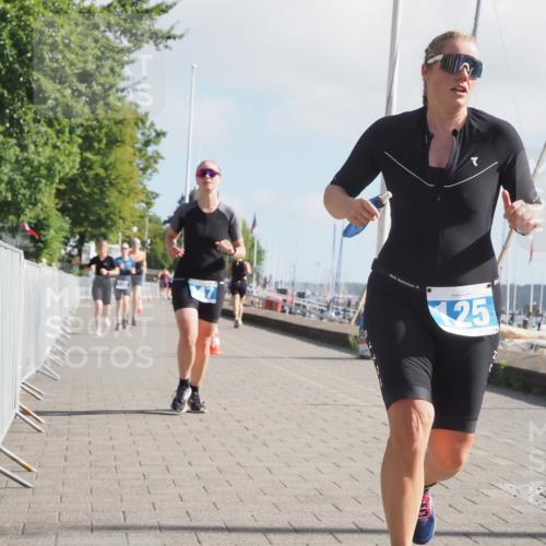17.08.2025 - KN Förde Triathlon 2025 KatJ http://msf.ph/oto/8587274 17.08.2025 10:12:33 Laufen 125, 126, 147, 148, 158 meine-sportfotos.de