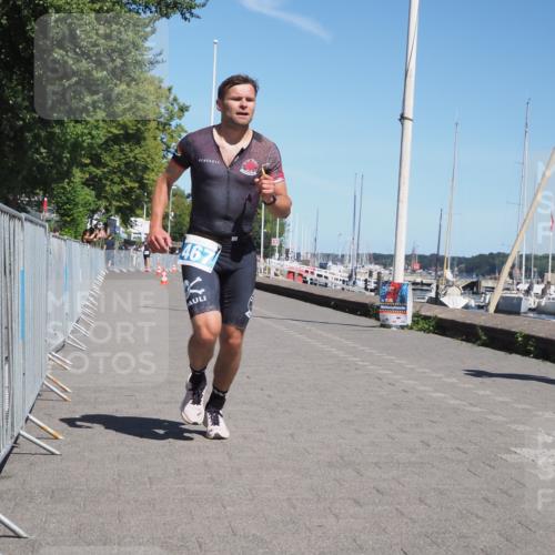 17.08.2025 - KN Förde Triathlon 2025 KatJ http://msf.ph/oto/8587285 17.08.2025 13:30:02 Laufen 411, 467 meine-sportfotos.de