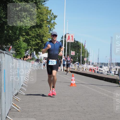 17.08.2025 - KN Förde Triathlon 2025 KatJ http://msf.ph/oto/8587304 17.08.2025 13:30:16 Laufen 409 meine-sportfotos.de
