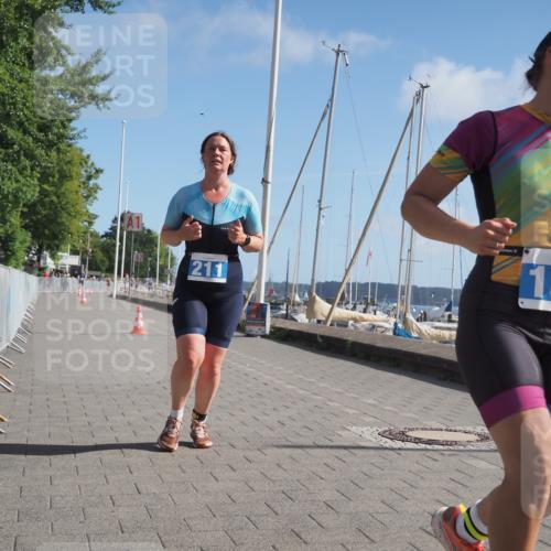 17.08.2025 - KN Förde Triathlon 2025 KatJ http://msf.ph/oto/8587307 17.08.2025 10:37:00 Laufen 184, 211 meine-sportfotos.de