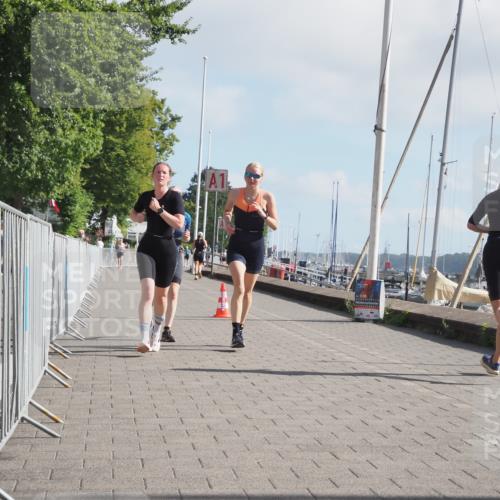 17.08.2025 - KN Förde Triathlon 2025 KatJ http://msf.ph/oto/8587352 17.08.2025 10:12:38 Laufen 126, 148, 158 meine-sportfotos.de