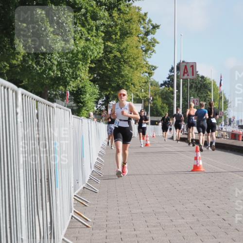 17.08.2025 - KN Förde Triathlon 2025 KatJ http://msf.ph/oto/8587416 17.08.2025 10:12:54 Laufen 153 meine-sportfotos.de