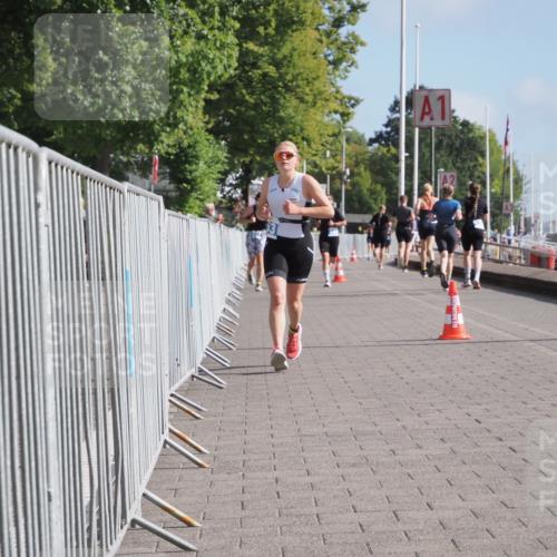 17.08.2025 - KN Förde Triathlon 2025 KatJ http://msf.ph/oto/8587430 17.08.2025 10:12:55 Laufen 153 meine-sportfotos.de