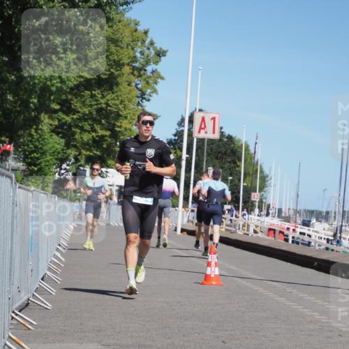 17.08.2025 - KN Förde Triathlon 2025 KatJ http://msf.ph/oto/8587536 17.08.2025 13:30:48 Laufen 434, 450 meine-sportfotos.de