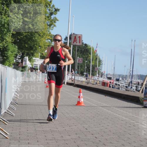 17.08.2025 - KN Förde Triathlon 2025 KatJ http://msf.ph/oto/8587555 17.08.2025 10:37:33 Laufen 237 meine-sportfotos.de