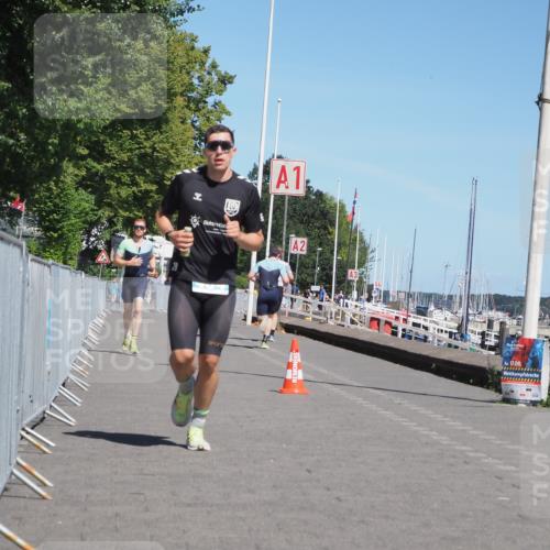 17.08.2025 - KN Förde Triathlon 2025 KatJ http://msf.ph/oto/8587570 17.08.2025 13:30:49 Laufen 434, 450 meine-sportfotos.de
