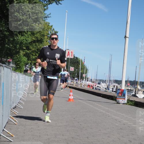 17.08.2025 - KN Förde Triathlon 2025 KatJ http://msf.ph/oto/8587577 17.08.2025 13:30:50 Laufen 434, 450 meine-sportfotos.de