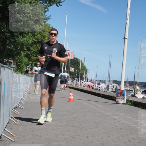 17.08.2025 - KN Förde Triathlon 2025 KatJ http://msf.ph/oto/8587582 17.08.2025 13:30:50 Laufen 434, 450 meine-sportfotos.de
