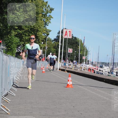 17.08.2025 - KN Förde Triathlon 2025 KatJ http://msf.ph/oto/8587623 17.08.2025 13:30:53 Laufen 434, 450 meine-sportfotos.de