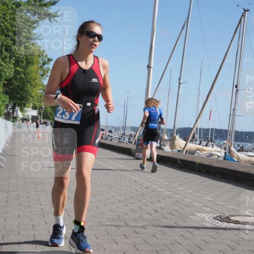 17.08.2025 - KN Förde Triathlon 2025 KatJ http://msf.ph/oto/8587639 17.08.2025 10:37:35 Laufen 237 meine-sportfotos.de