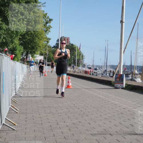 17.08.2025 - KN Förde Triathlon 2025 KatJ http://msf.ph/oto/8587656 17.08.2025 10:37:59 Laufen 174 meine-sportfotos.de
