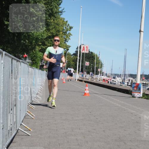 17.08.2025 - KN Förde Triathlon 2025 KatJ http://msf.ph/oto/8587678 17.08.2025 13:30:54 Laufen 434, 450 meine-sportfotos.de