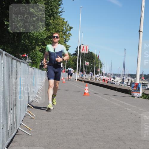 17.08.2025 - KN Förde Triathlon 2025 KatJ http://msf.ph/oto/8587698 17.08.2025 13:30:55 Laufen 450 meine-sportfotos.de