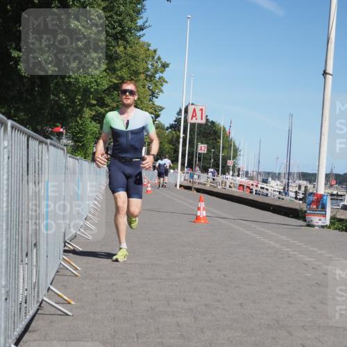 17.08.2025 - KN Förde Triathlon 2025 KatJ http://msf.ph/oto/8587703 17.08.2025 13:30:55 Laufen 450 meine-sportfotos.de