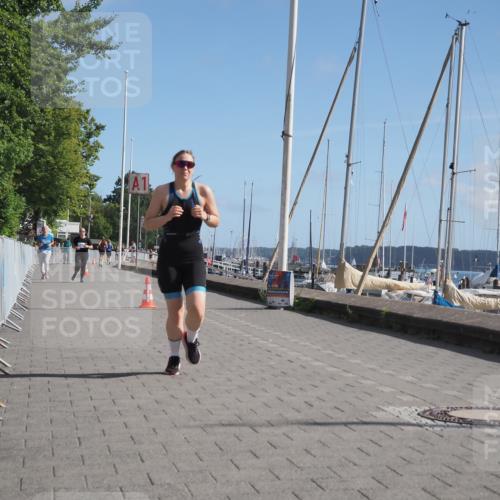 17.08.2025 - KN Förde Triathlon 2025 KatJ http://msf.ph/oto/8587711 17.08.2025 10:38:00 Laufen 174 meine-sportfotos.de