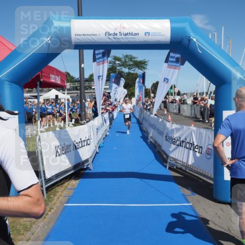 17.08.2025 - KN Förde Triathlon 2025 MichiJ http://msf.ph/oto/8587847 17.08.2025 13:42:41 Laufen 415, 419 meine-sportfotos.de