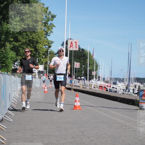 17.08.2025 - KN Förde Triathlon 2025 KatJ http://msf.ph/oto/8587853 17.08.2025 13:31:29 Laufen 415, 471 meine-sportfotos.de