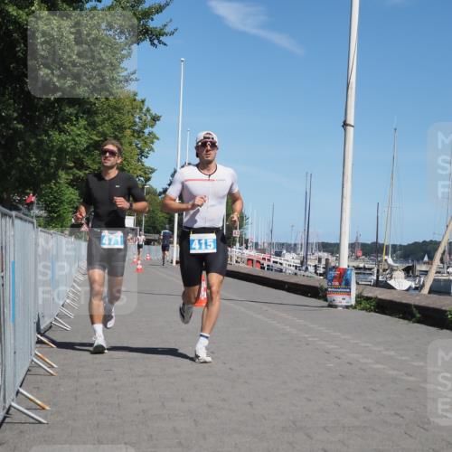 17.08.2025 - KN Förde Triathlon 2025 KatJ http://msf.ph/oto/8587903 17.08.2025 13:31:31 Laufen 415, 446, 471 meine-sportfotos.de