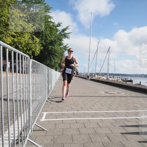 17.08.2025 - KN Förde Triathlon 2025 KatJ http://msf.ph/oto/8587987 17.08.2025 10:13:44 Laufen 137, 221 meine-sportfotos.de