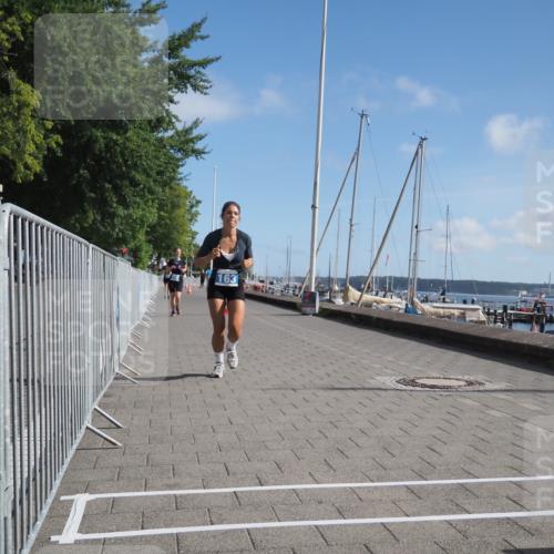 17.08.2025 - KN Förde Triathlon 2025 KatJ http://msf.ph/oto/8588042 17.08.2025 10:38:39 Laufen 163, 176 meine-sportfotos.de