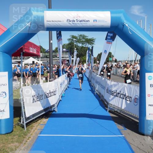 17.08.2025 - KN Förde Triathlon 2025 MichiJ http://msf.ph/oto/8588065 17.08.2025 13:44:20 Laufen 413, 422 meine-sportfotos.de