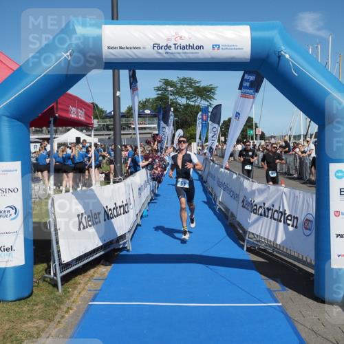 17.08.2025 - KN Förde Triathlon 2025 MichiJ http://msf.ph/oto/8588120 17.08.2025 13:44:21 Laufen 413, 422 meine-sportfotos.de