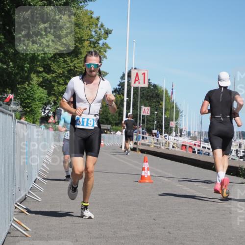 17.08.2025 - KN Förde Triathlon 2025 KatJ http://msf.ph/oto/8588133 17.08.2025 13:31:47 Laufen 419, 422 meine-sportfotos.de