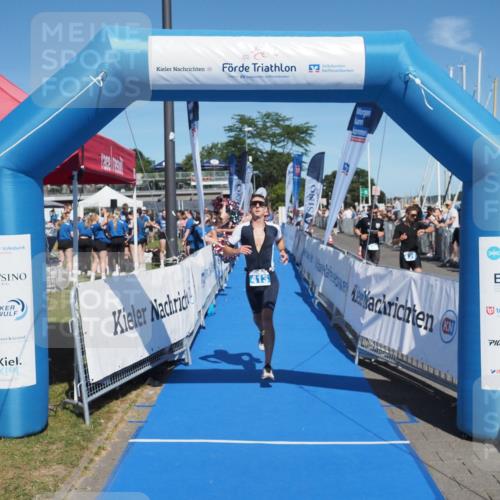 17.08.2025 - KN Förde Triathlon 2025 MichiJ http://msf.ph/oto/8588135 17.08.2025 13:44:21 Laufen 413, 422 meine-sportfotos.de