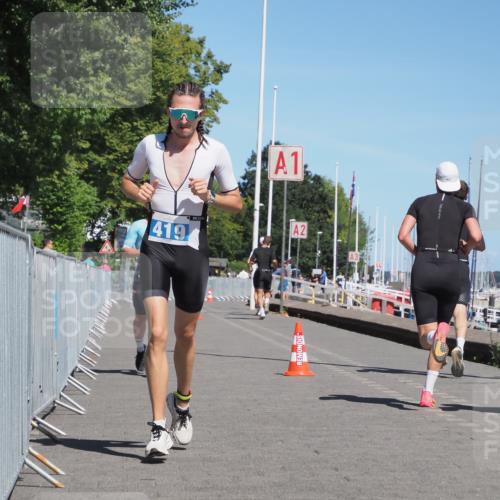 17.08.2025 - KN Förde Triathlon 2025 KatJ http://msf.ph/oto/8588137 17.08.2025 13:31:48 Laufen 419, 422 meine-sportfotos.de