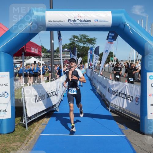17.08.2025 - KN Förde Triathlon 2025 MichiJ http://msf.ph/oto/8588150 17.08.2025 13:44:22 Laufen 413, 422 meine-sportfotos.de