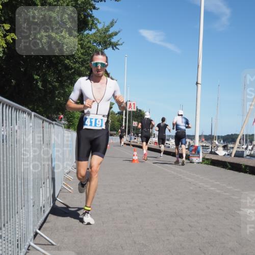 17.08.2025 - KN Förde Triathlon 2025 KatJ http://msf.ph/oto/8588179 17.08.2025 13:31:49 Laufen 419, 422 meine-sportfotos.de